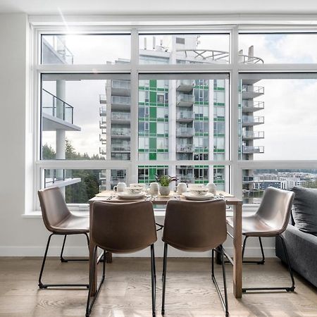 Urban Oasis: Stylish Apartment Retreat At Ubc Vancouver Zewnętrze zdjęcie