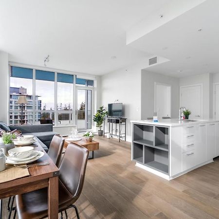 Urban Oasis: Stylish Apartment Retreat At Ubc Vancouver Zewnętrze zdjęcie