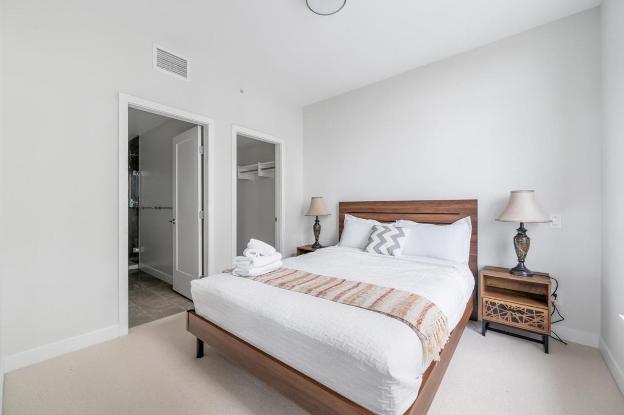 Urban Oasis: Stylish Apartment Retreat At Ubc Vancouver Zewnętrze zdjęcie
